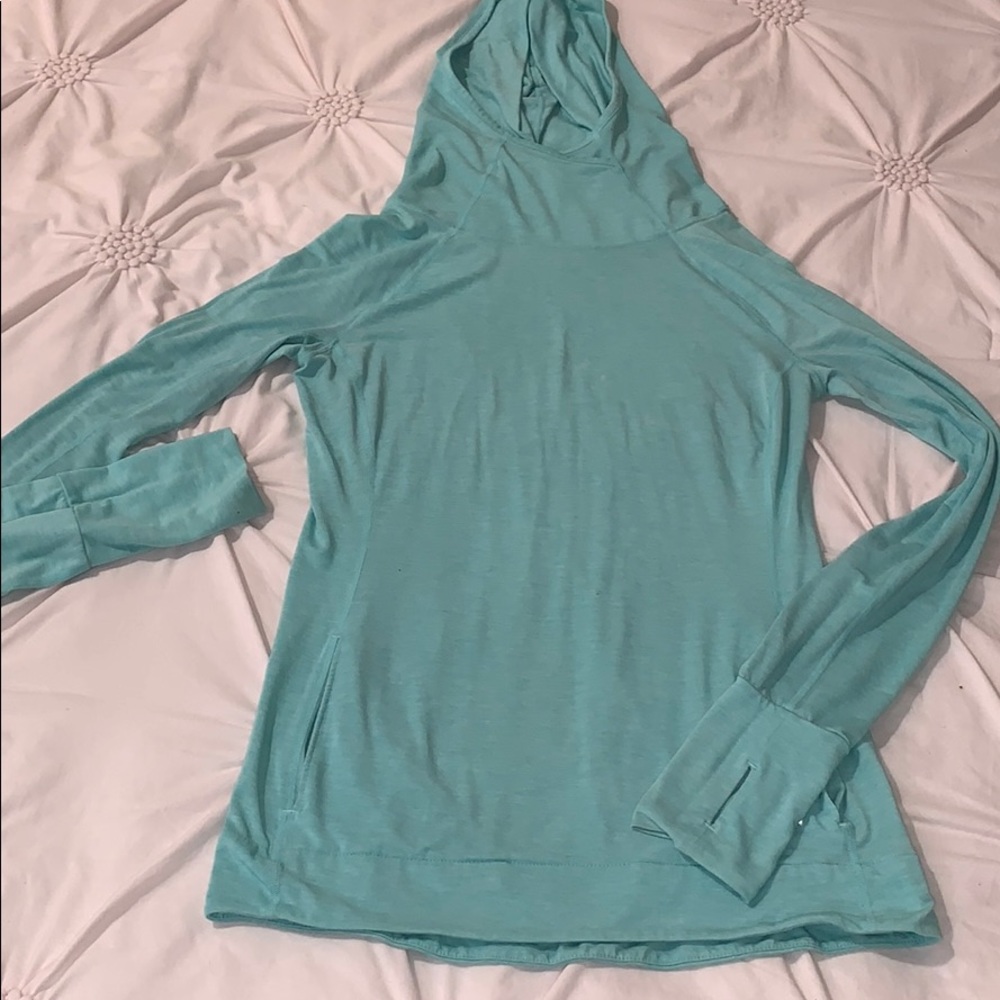 Gap fit mint green long sleeve hoodie.